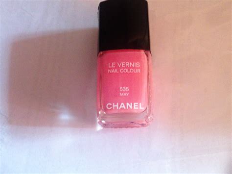 smalto rosa chanel